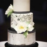 in bianco e nero con fiori 1